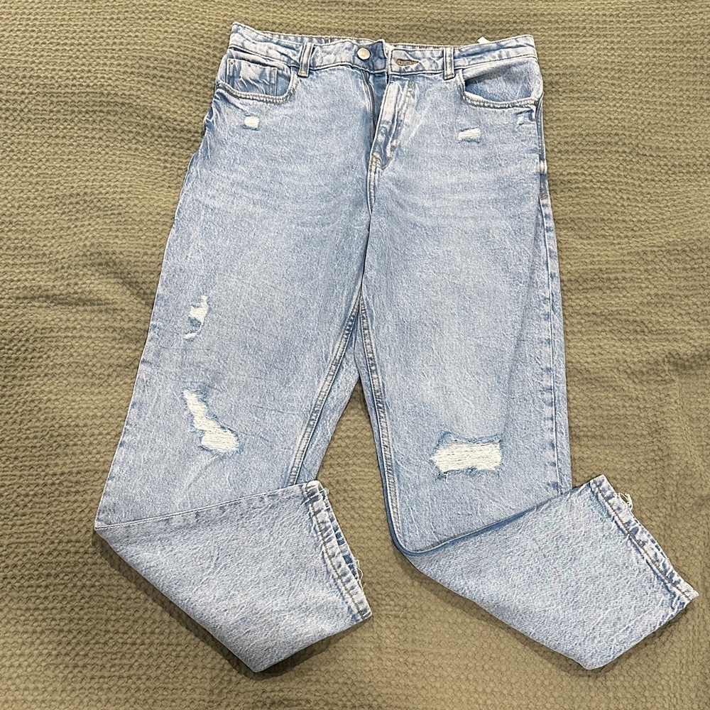 Zara Light Blue Distressed Women Jeans